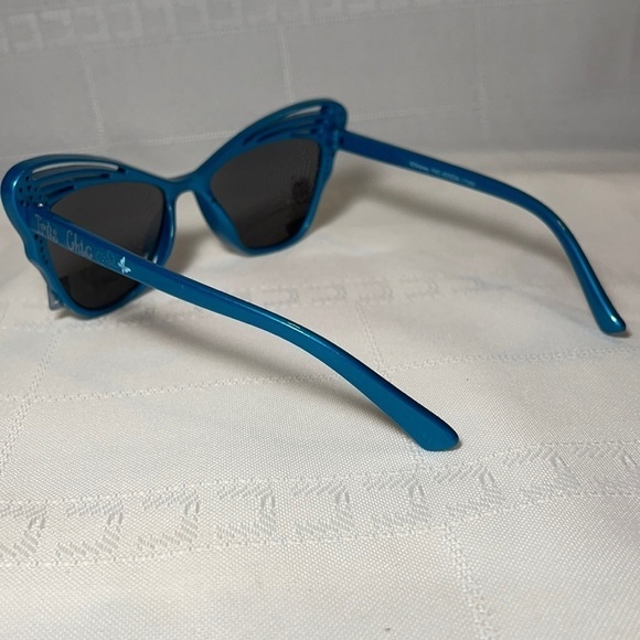 *5 for $25* NWOT Kids FGX International Fashion Sunglasses Blue Cat Eye - Picture 3 of 4